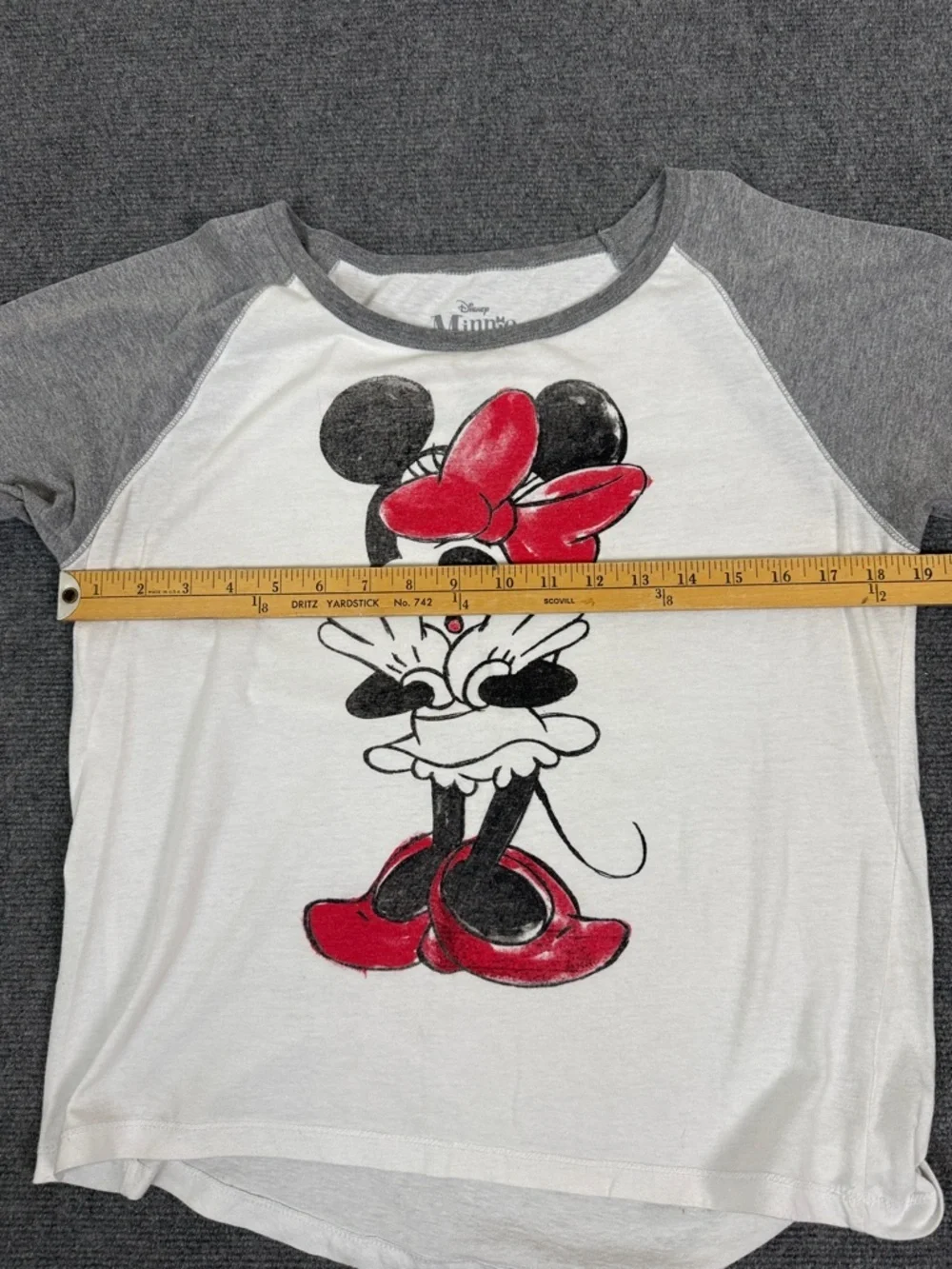 Disney Minnie Mouse 3/4 sleeve raglan shirt Sz L (11/13) (T6)